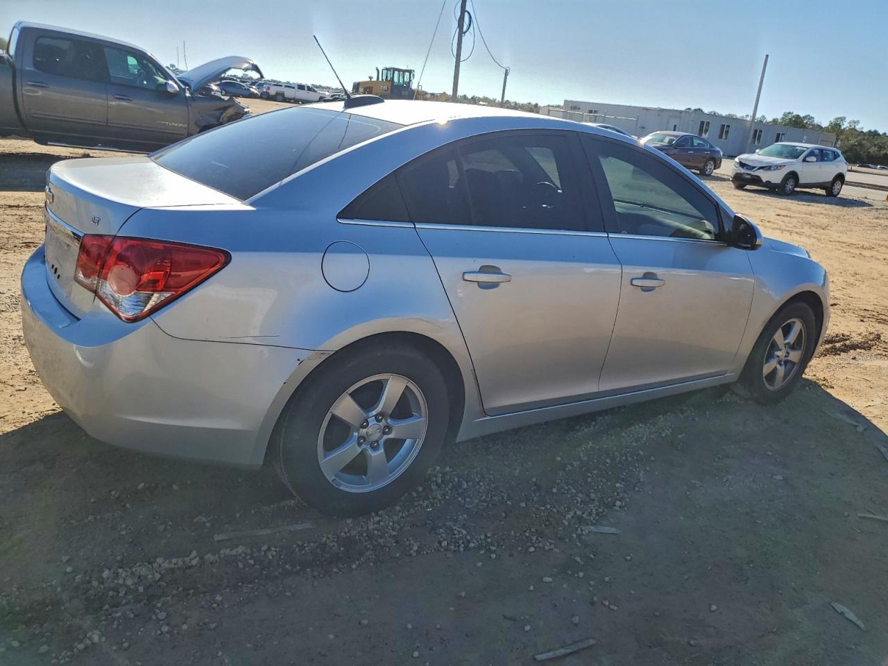 2016 CHEVROLET CRUZE LIMITED LT photo 3