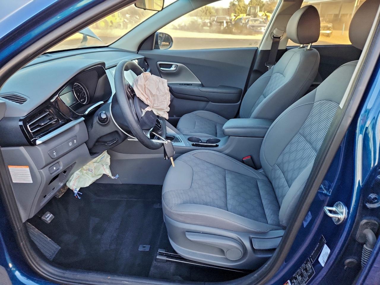 2022 KIA NIRO LX photo 7