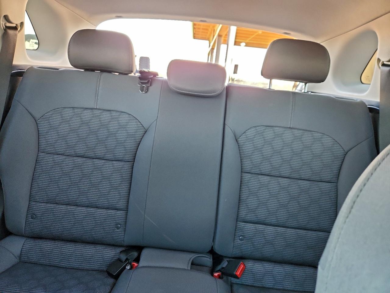 2022 KIA NIRO LX photo 10