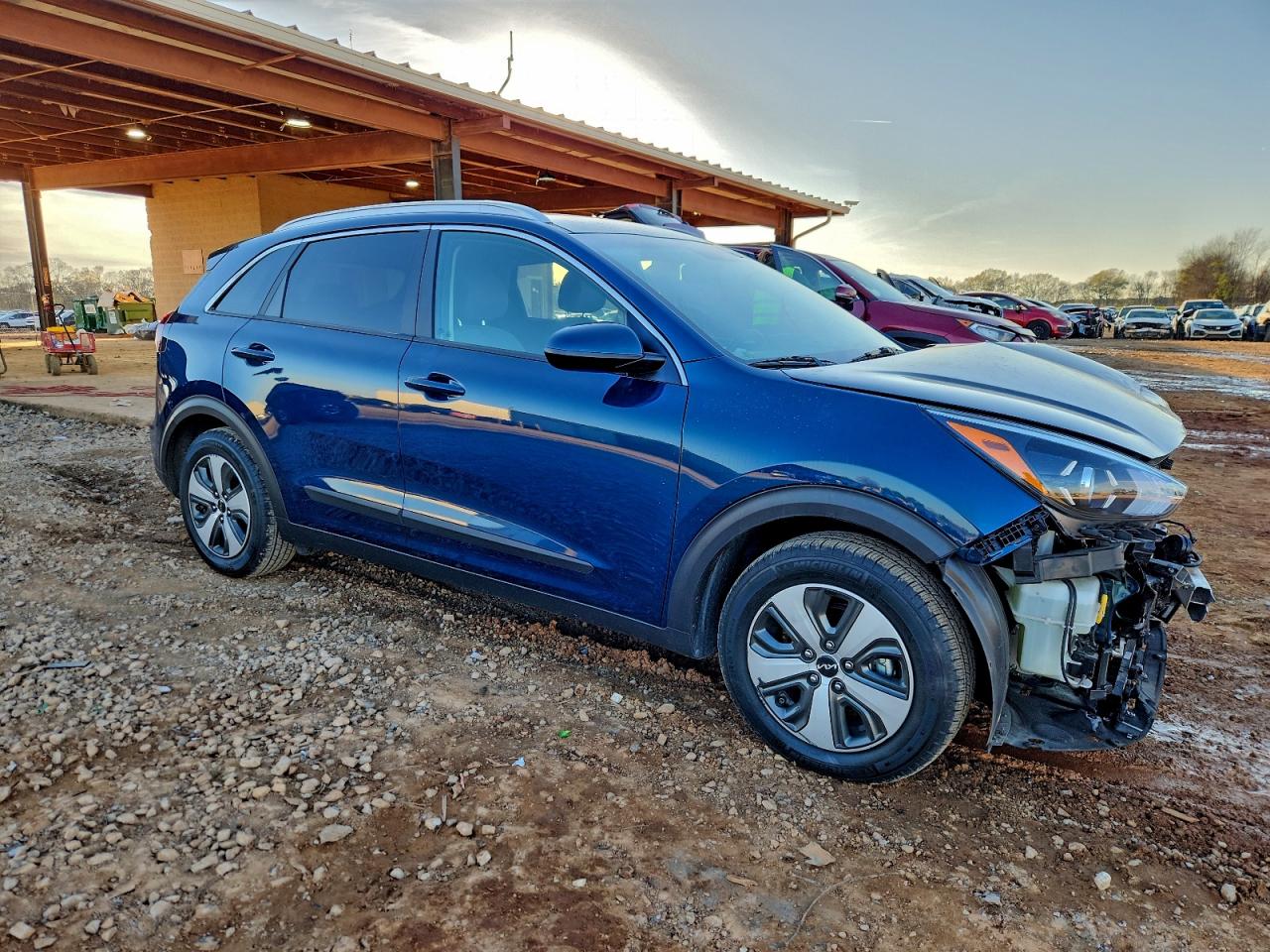 2022 KIA NIRO LX photo 4