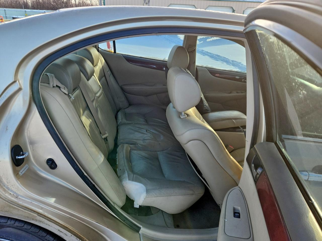 2002 LEXUS ES 300 photo 10