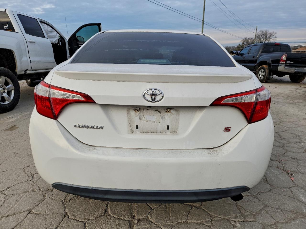 2014 TOYOTA COROLLA L photo 6