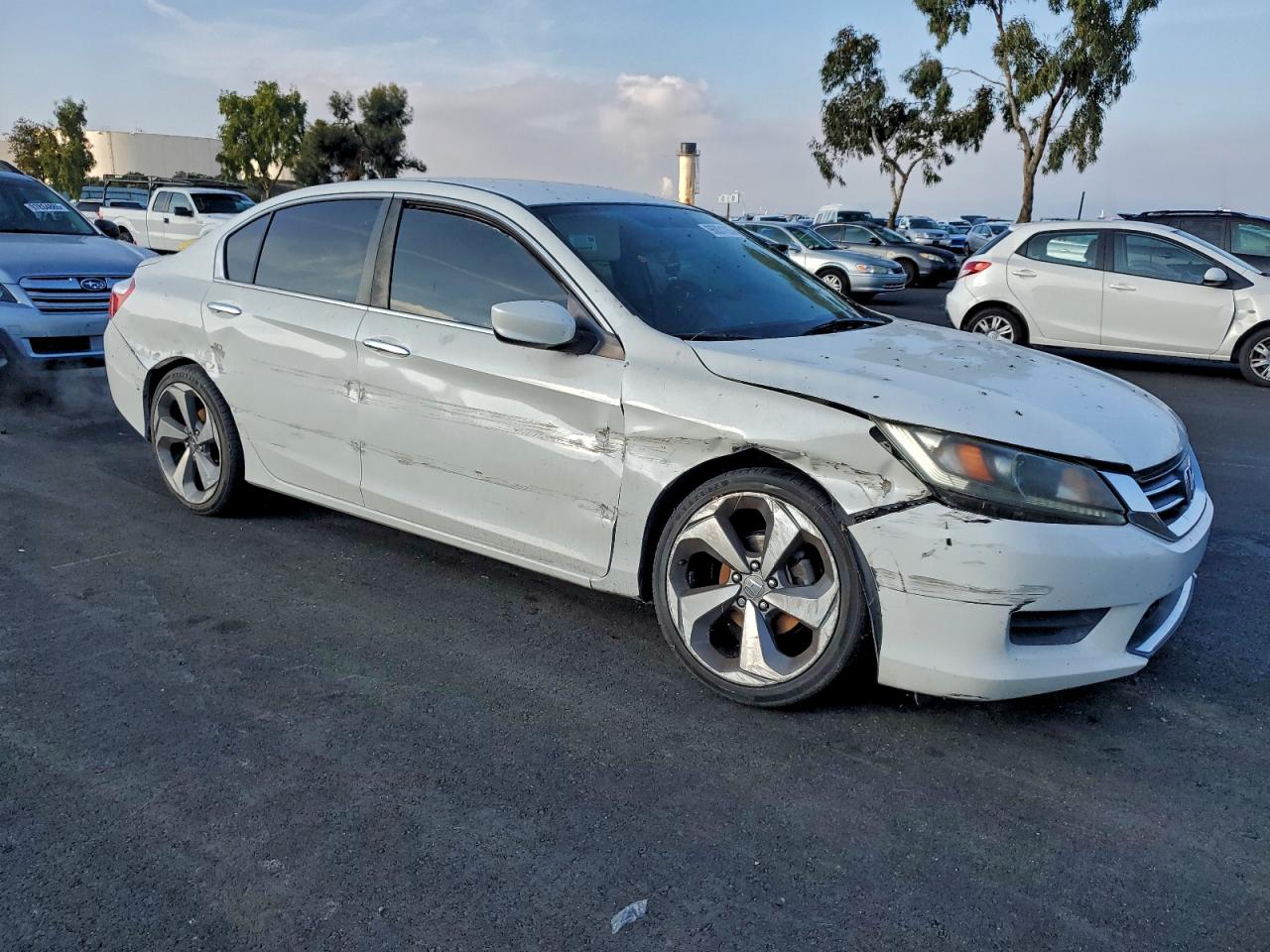 2014 HONDA ACCORD LX photo 4