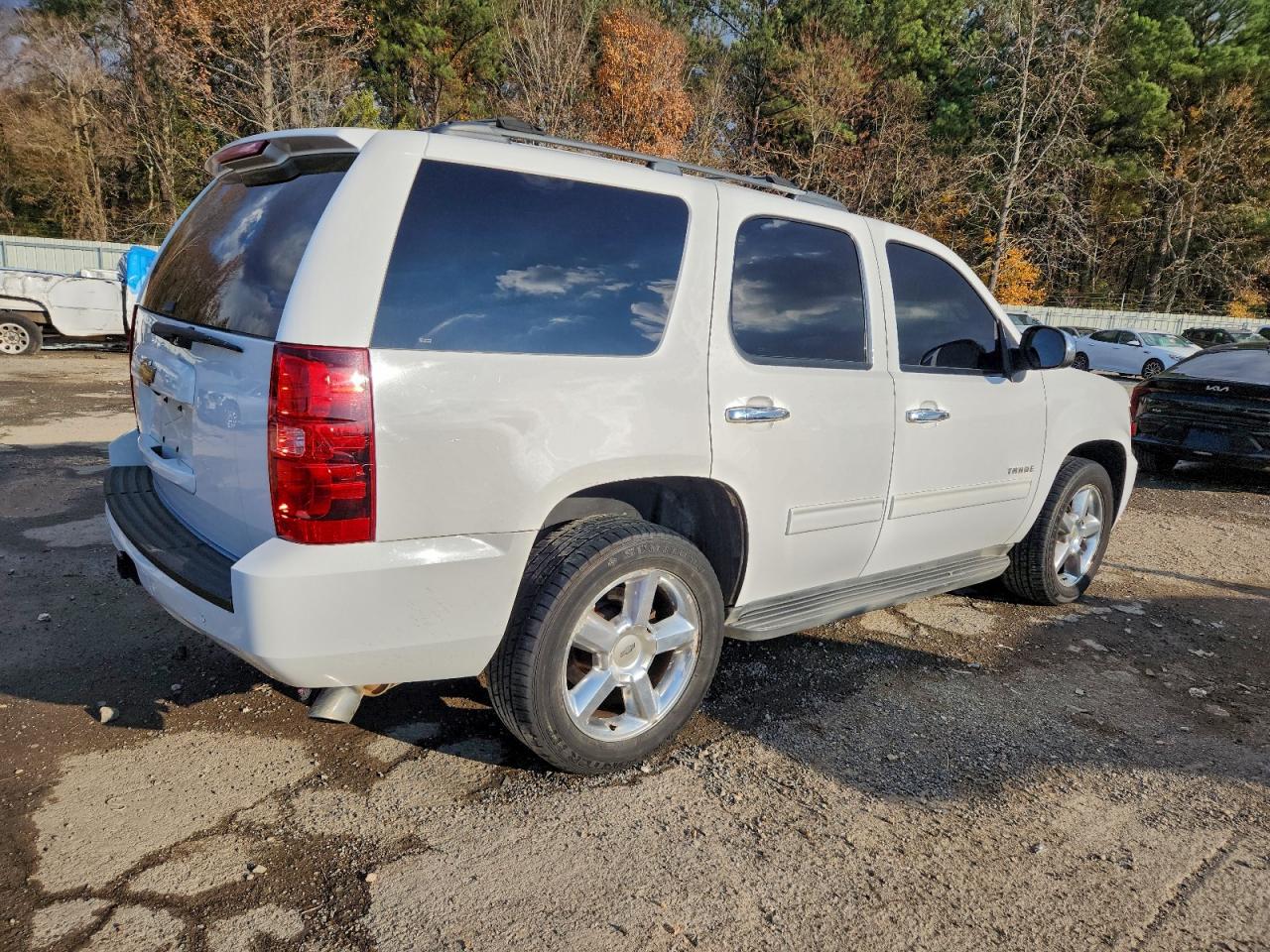 2013 CHEVROLET TAHOE C1500 LS photo 3