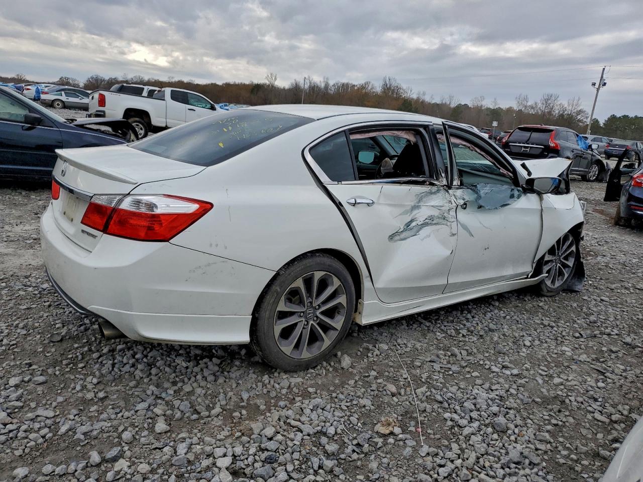 2014 HONDA ACCORD photo 3