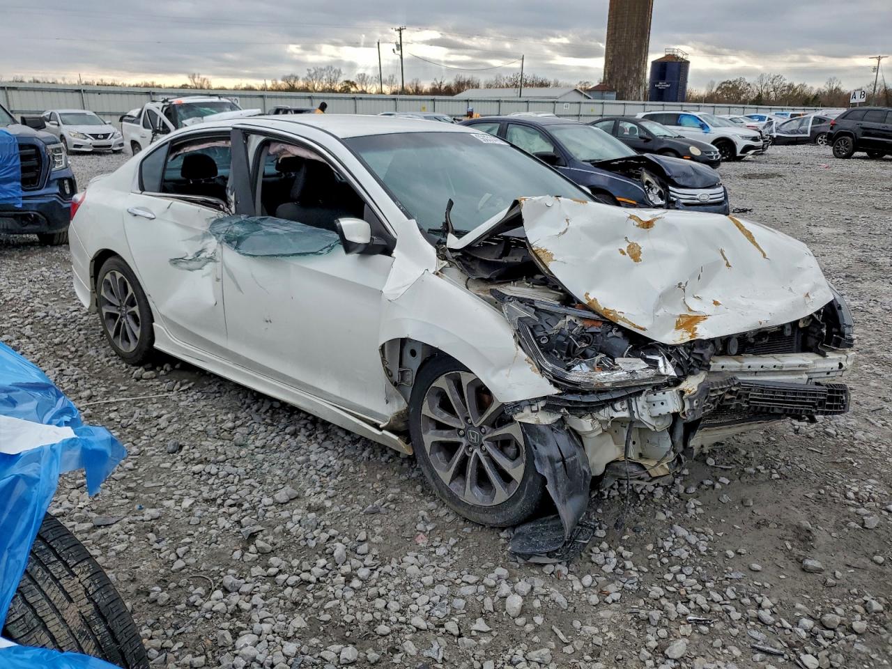 2014 HONDA ACCORD photo 4