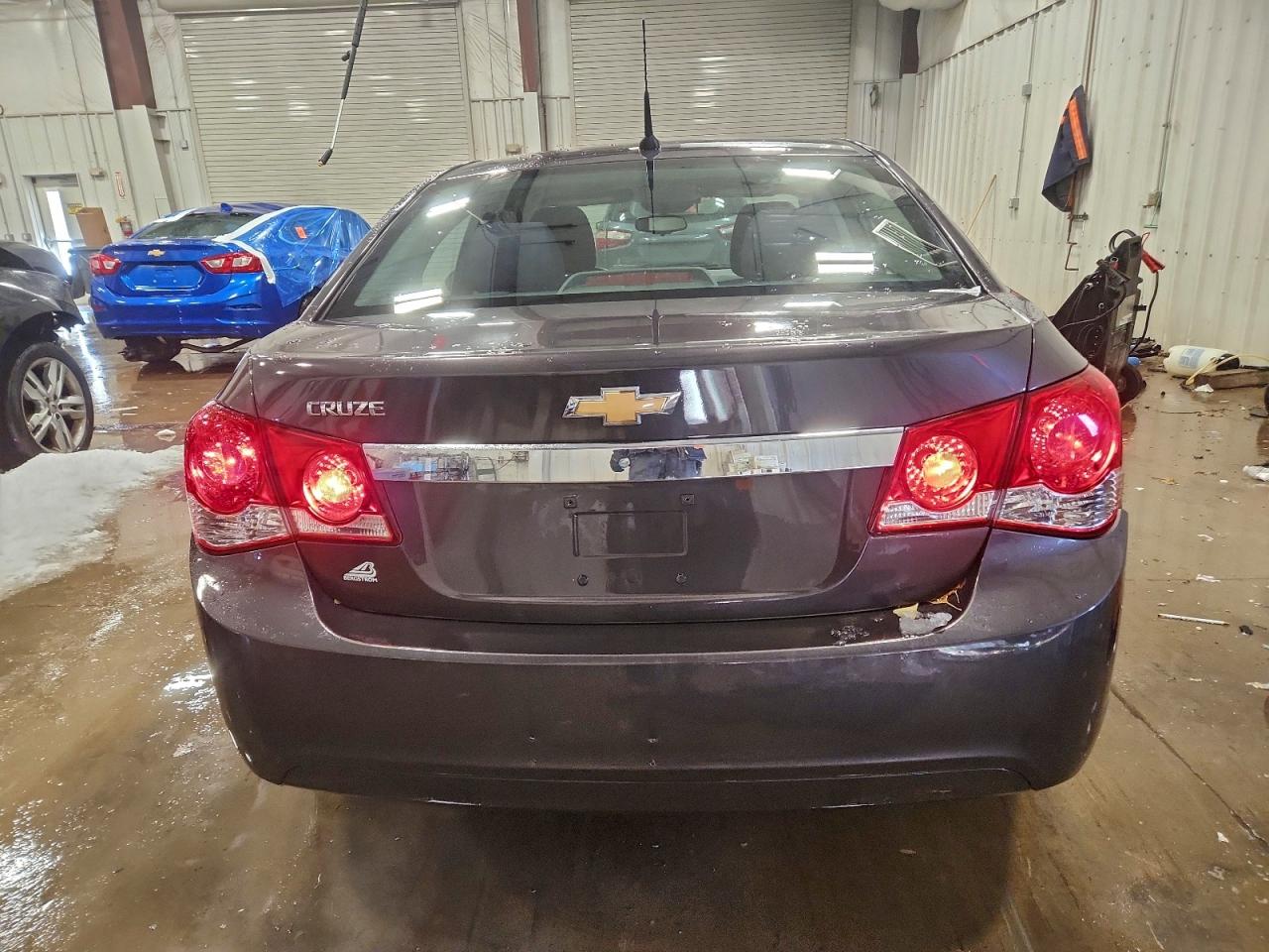 2014 CHEVROLET CRUZE LS photo 6