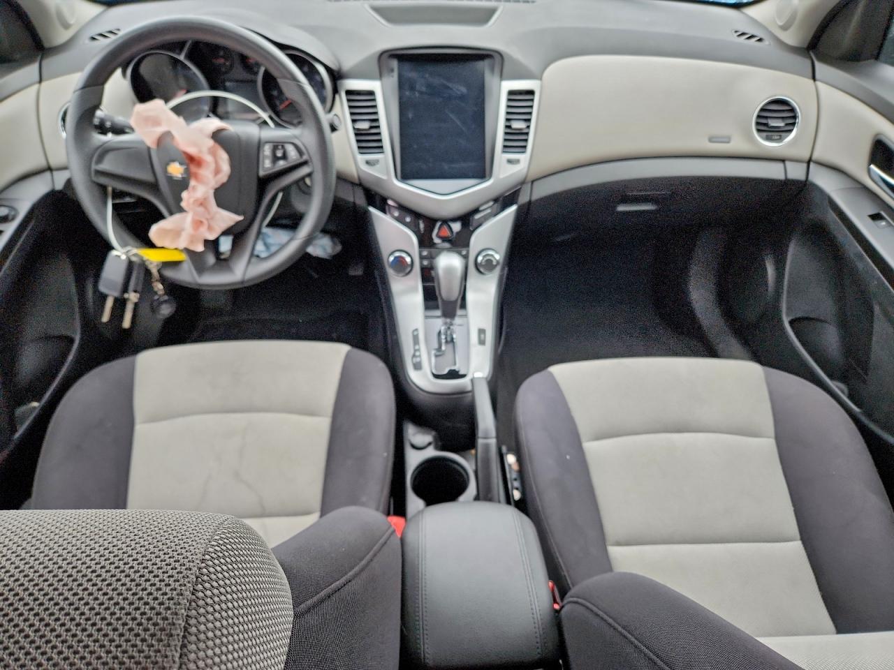 2014 CHEVROLET CRUZE LS photo 8