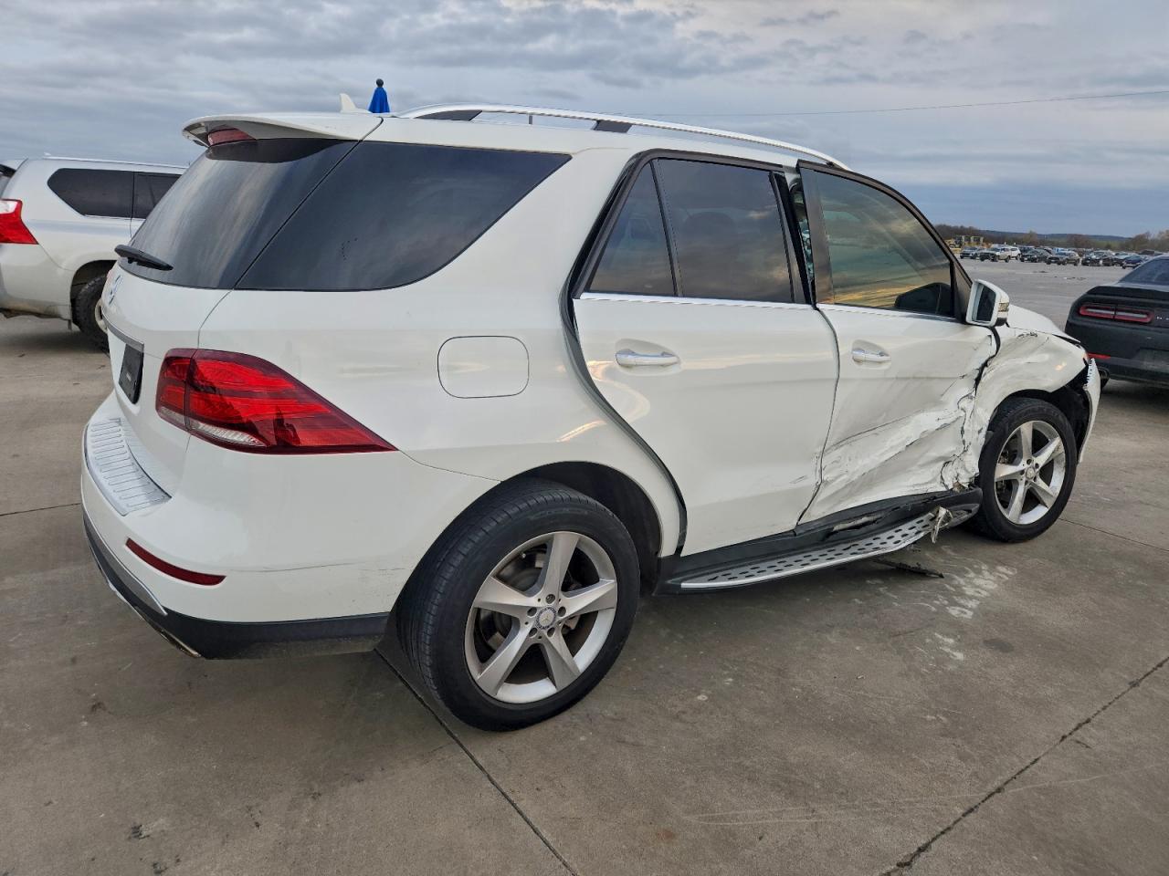 2016 MERCEDES-BENZ GLE 350 photo 3