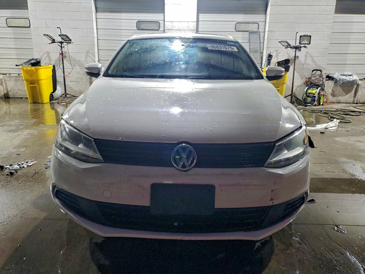 2011 VOLKSWAGEN JETTA SE photo 5