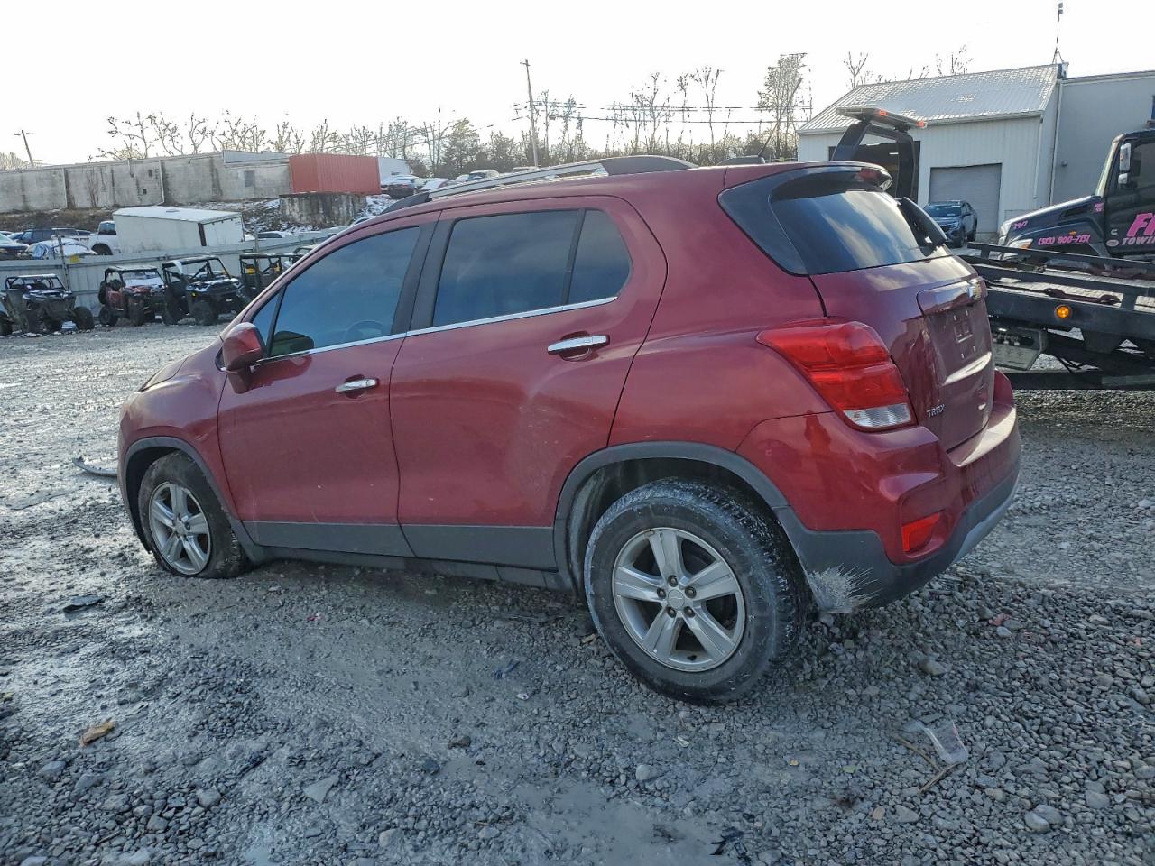 2018 CHEVROLET TRAX 1LT photo 2