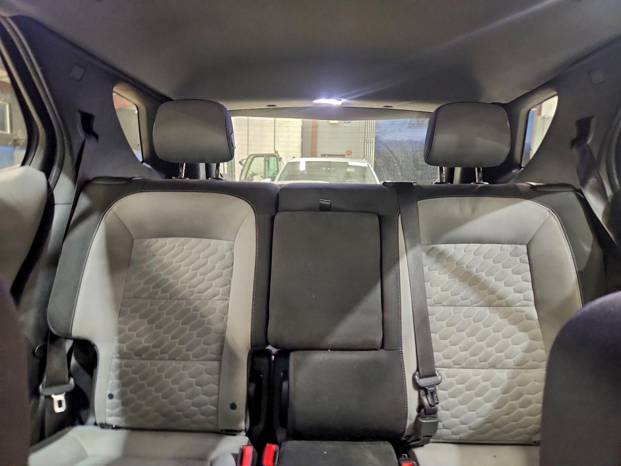 2018 CHEVROLET EQUINOX photo 10