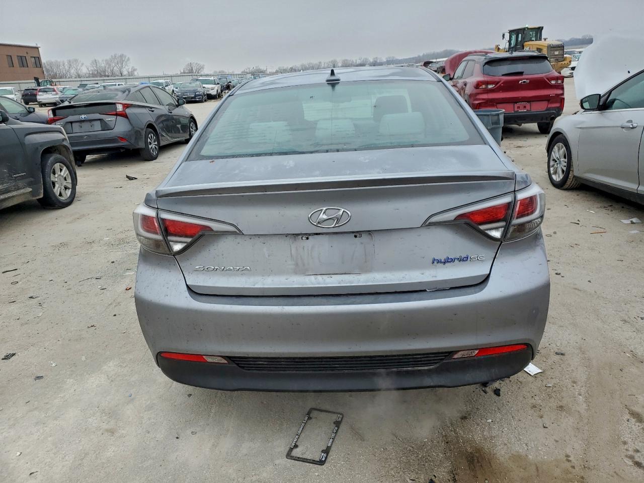2017 HYUNDAI SONATA HYBRID photo 6