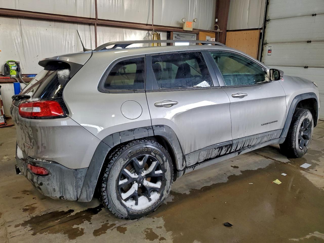 2016 JEEP CHEROKEE TRAILHAWK photo 3
