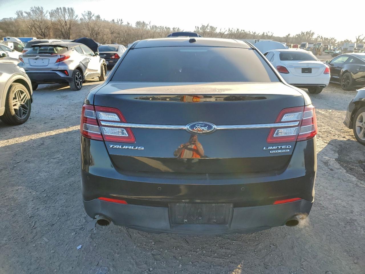 2015 FORD TAURUS LIMITED photo 6