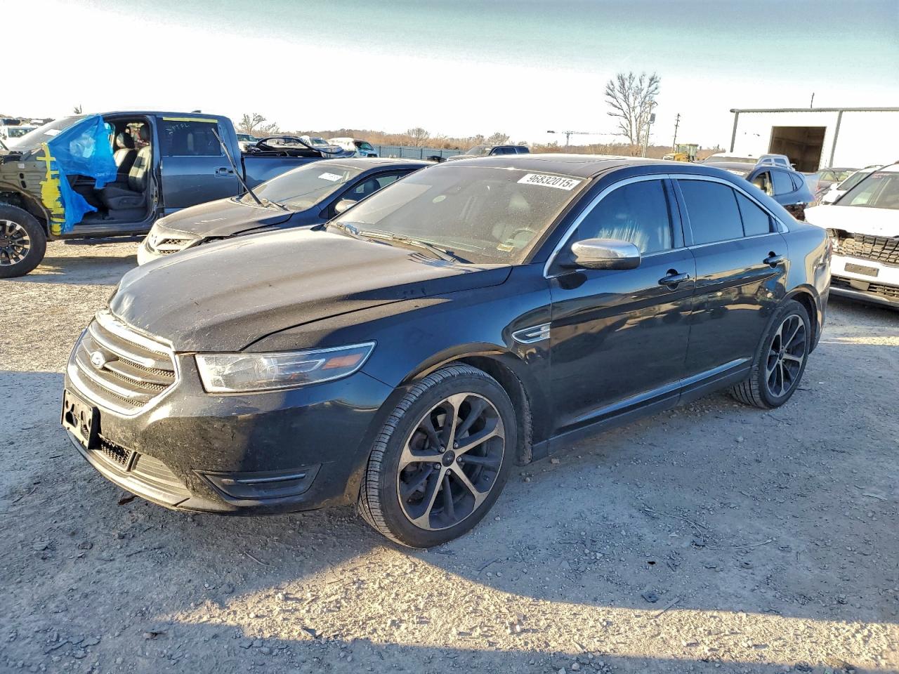 2015 FORD TAURUS