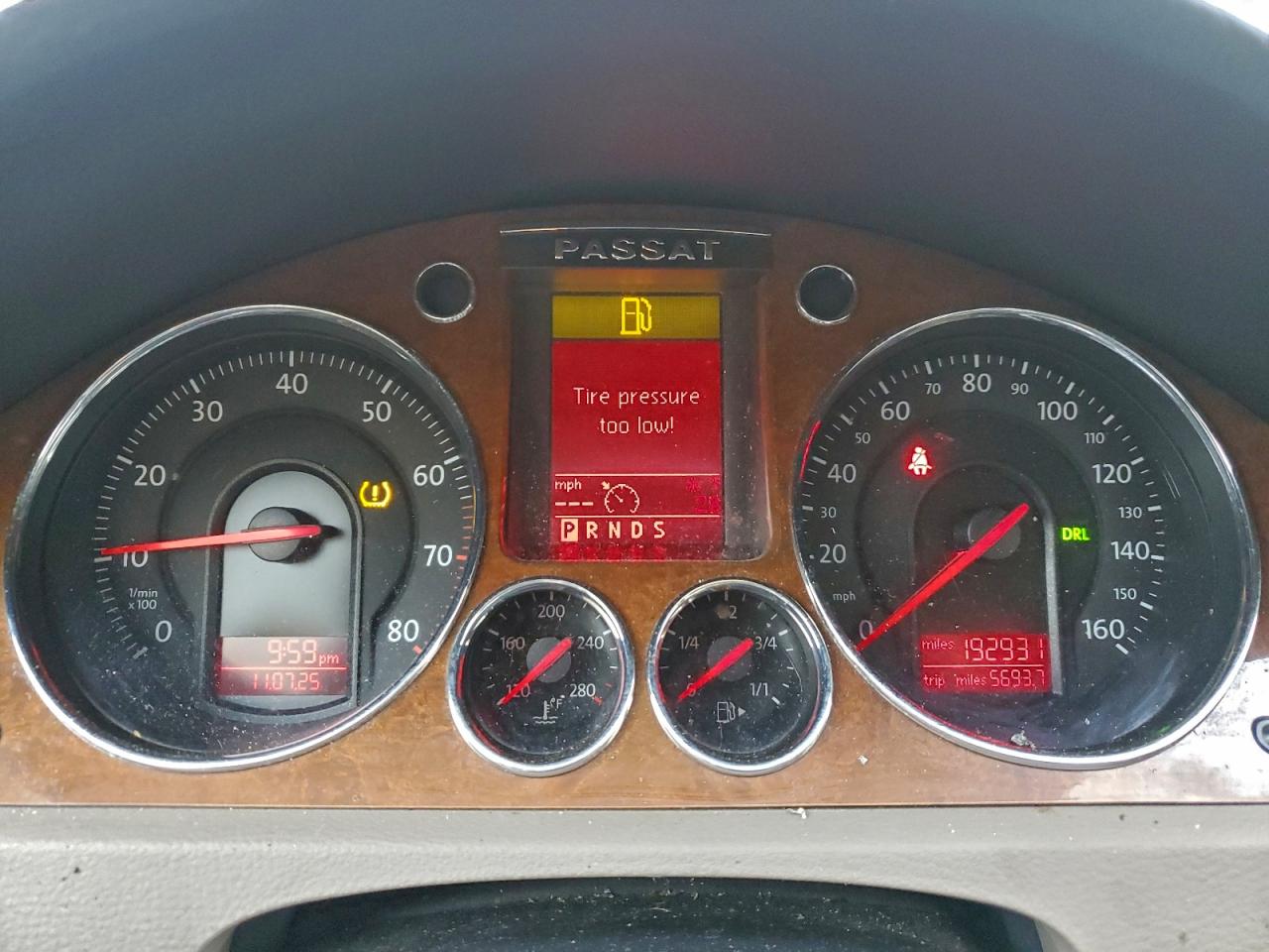 2008 VOLKSWAGEN PASSAT LUX photo 9