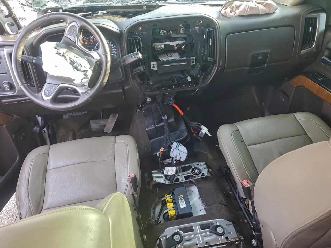 2016 CHEVROLET SILVERADO C1500 LTZ photo 8
