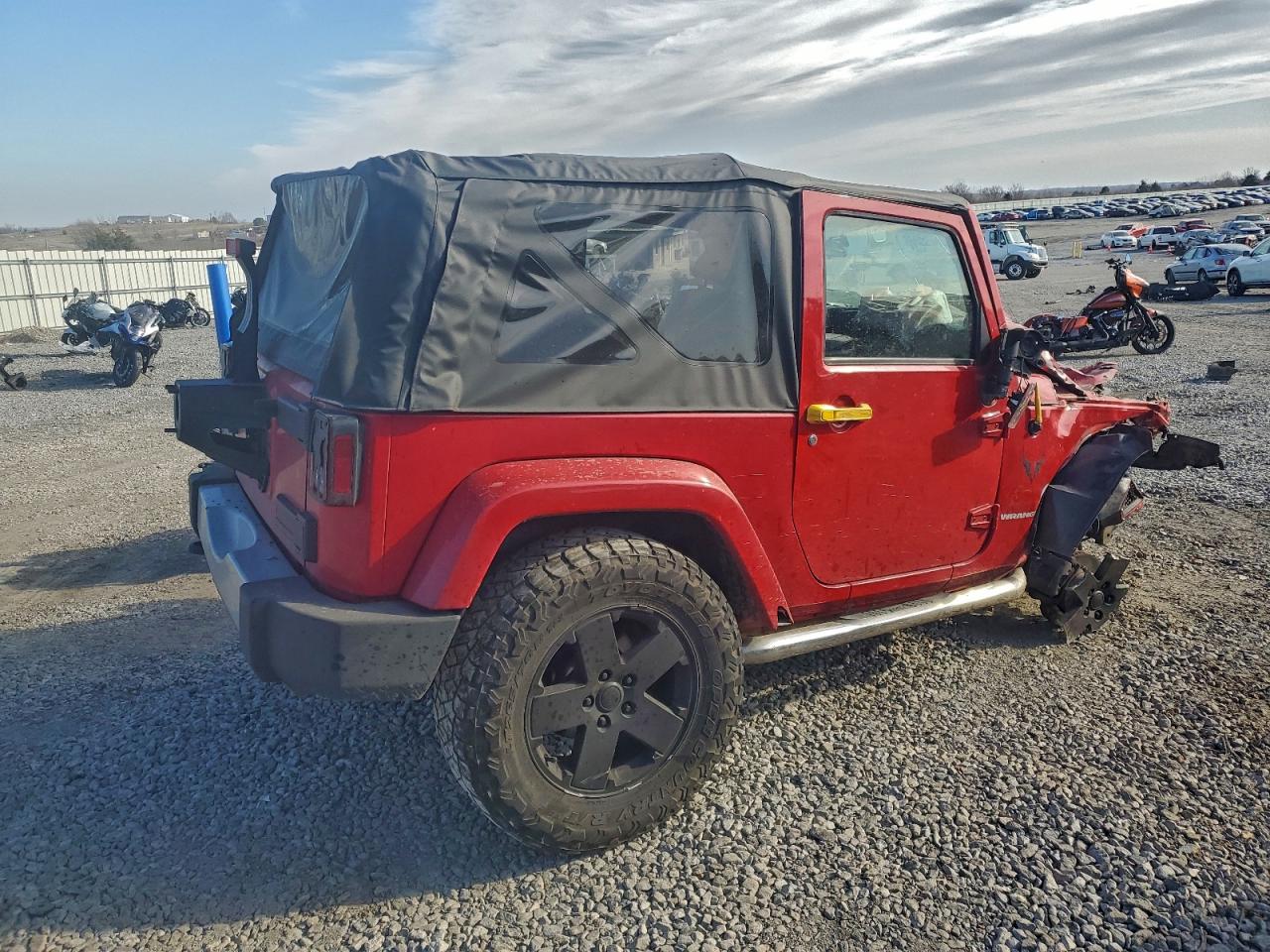 2011 JEEP WRANGLER SAHARA photo 3