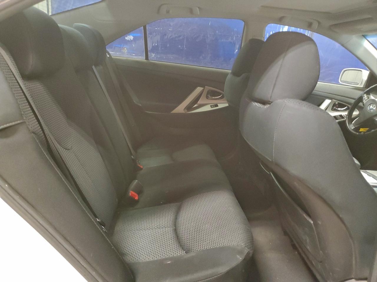2011 TOYOTA CAMRY BASE photo 10