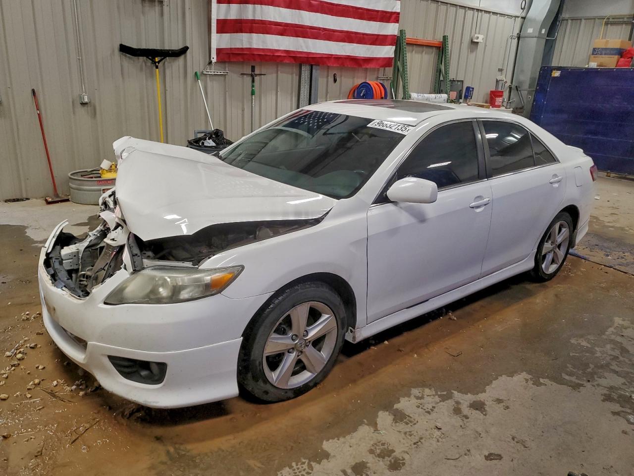 2011 TOYOTA CAMRY