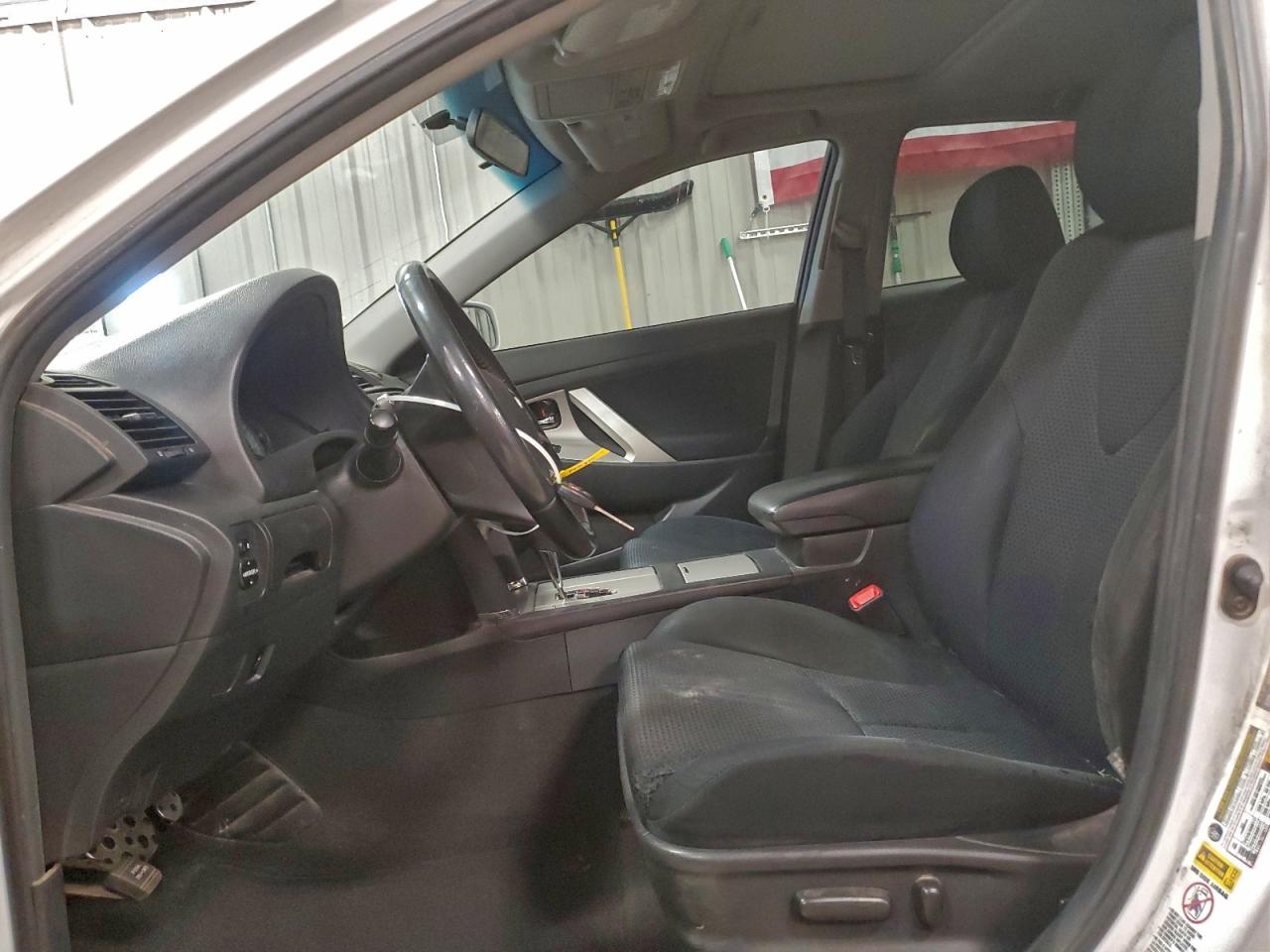 2011 TOYOTA CAMRY BASE photo 7