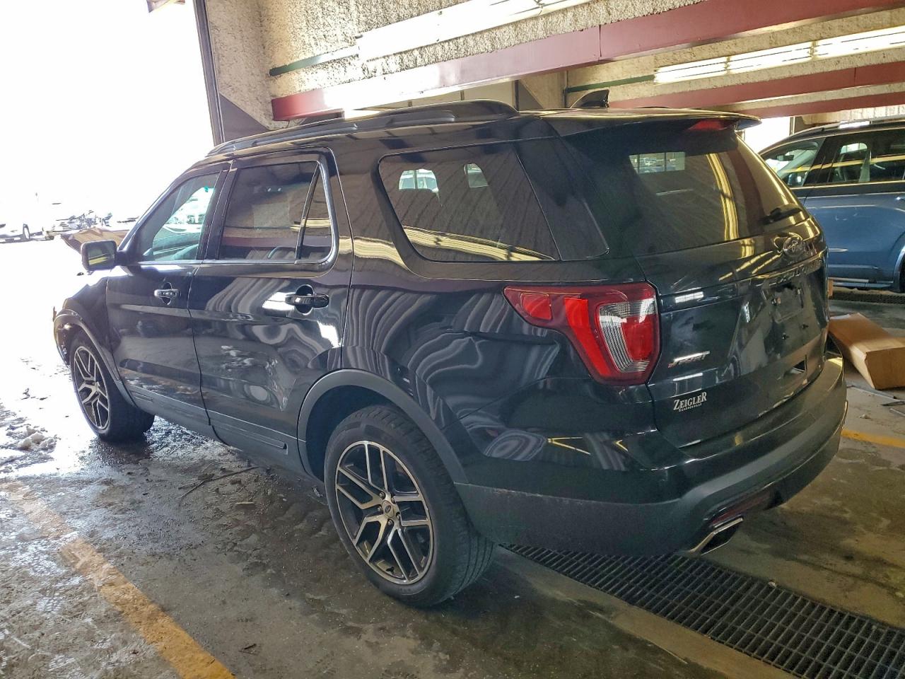2017 FORD EXPLORER SPORT photo 2