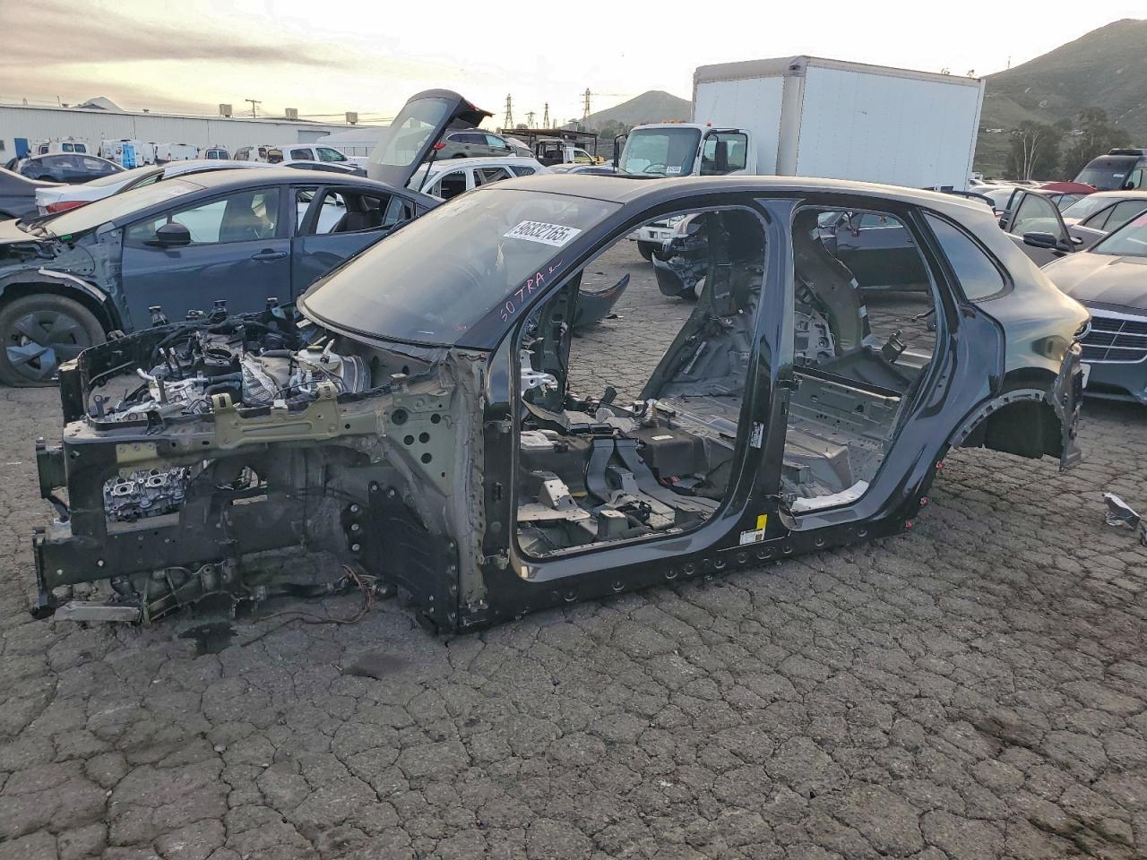 2023 PORSCHE CAYENNE