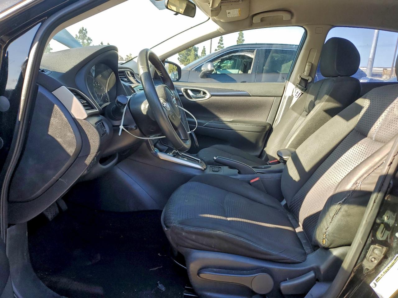 2017 NISSAN SENTRA S photo 7