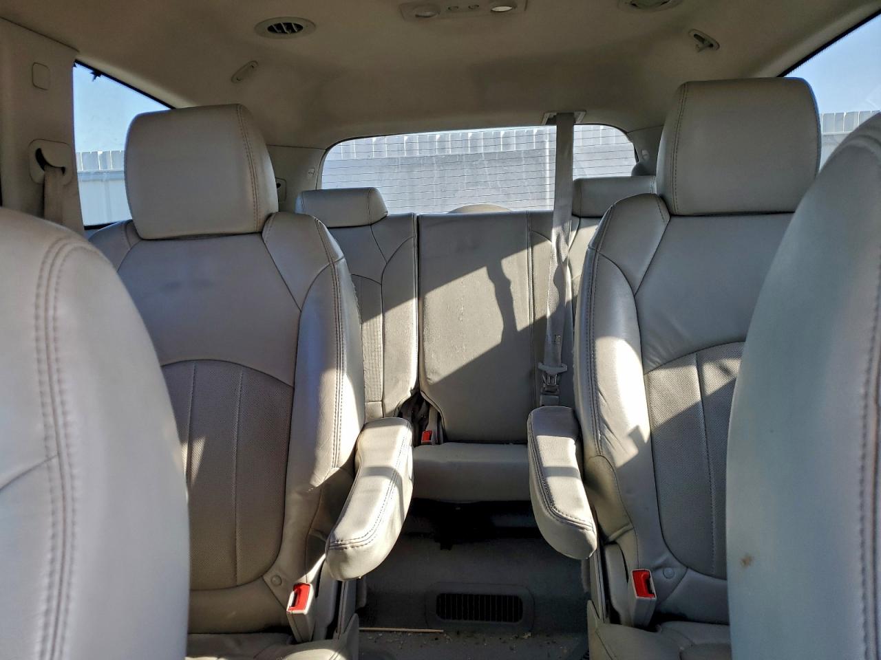 2011 BUICK ENCLAVE CXL photo 10