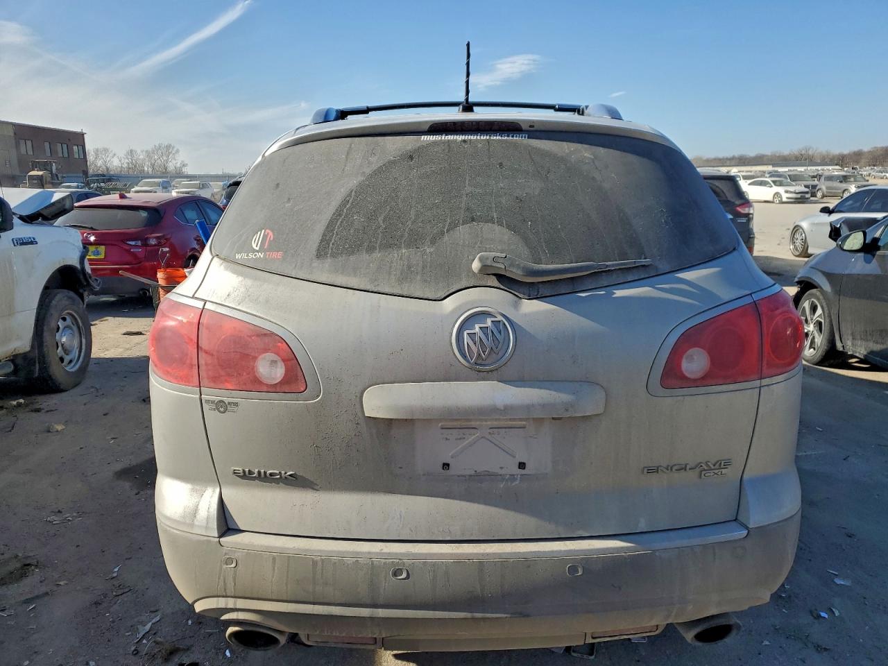 2011 BUICK ENCLAVE CXL photo 6