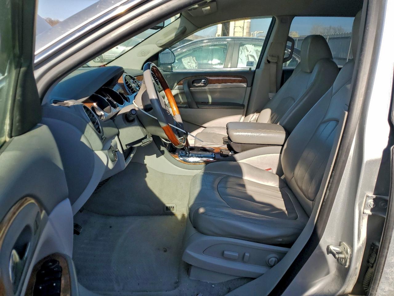 2011 BUICK ENCLAVE CXL photo 7