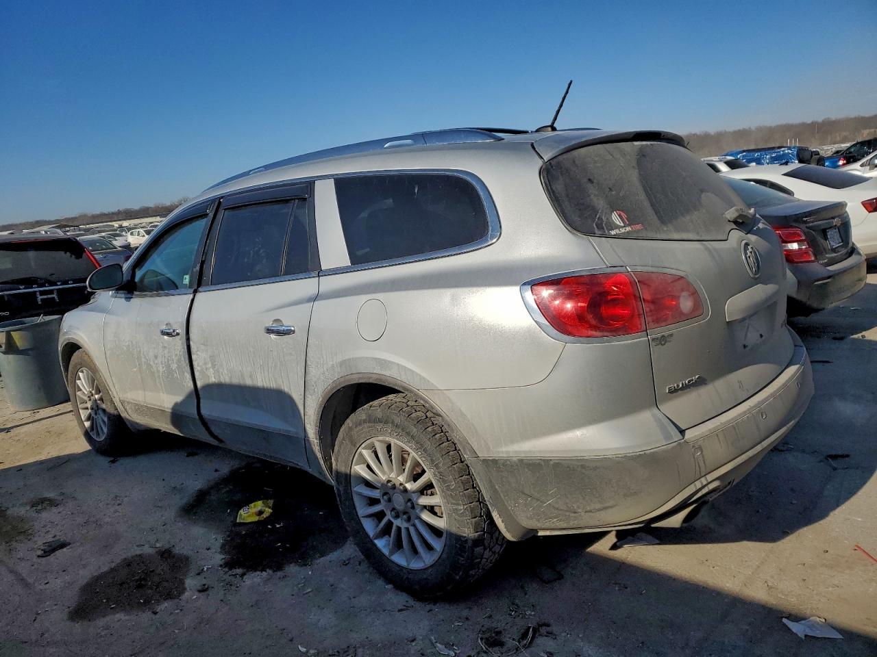 2011 BUICK ENCLAVE CXL photo 2