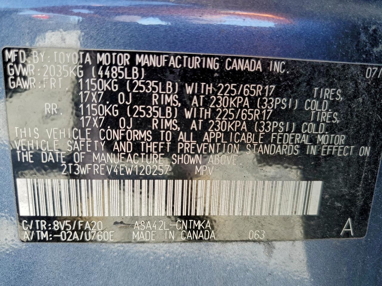2014 TOYOTA RAV4 XLE photo 14