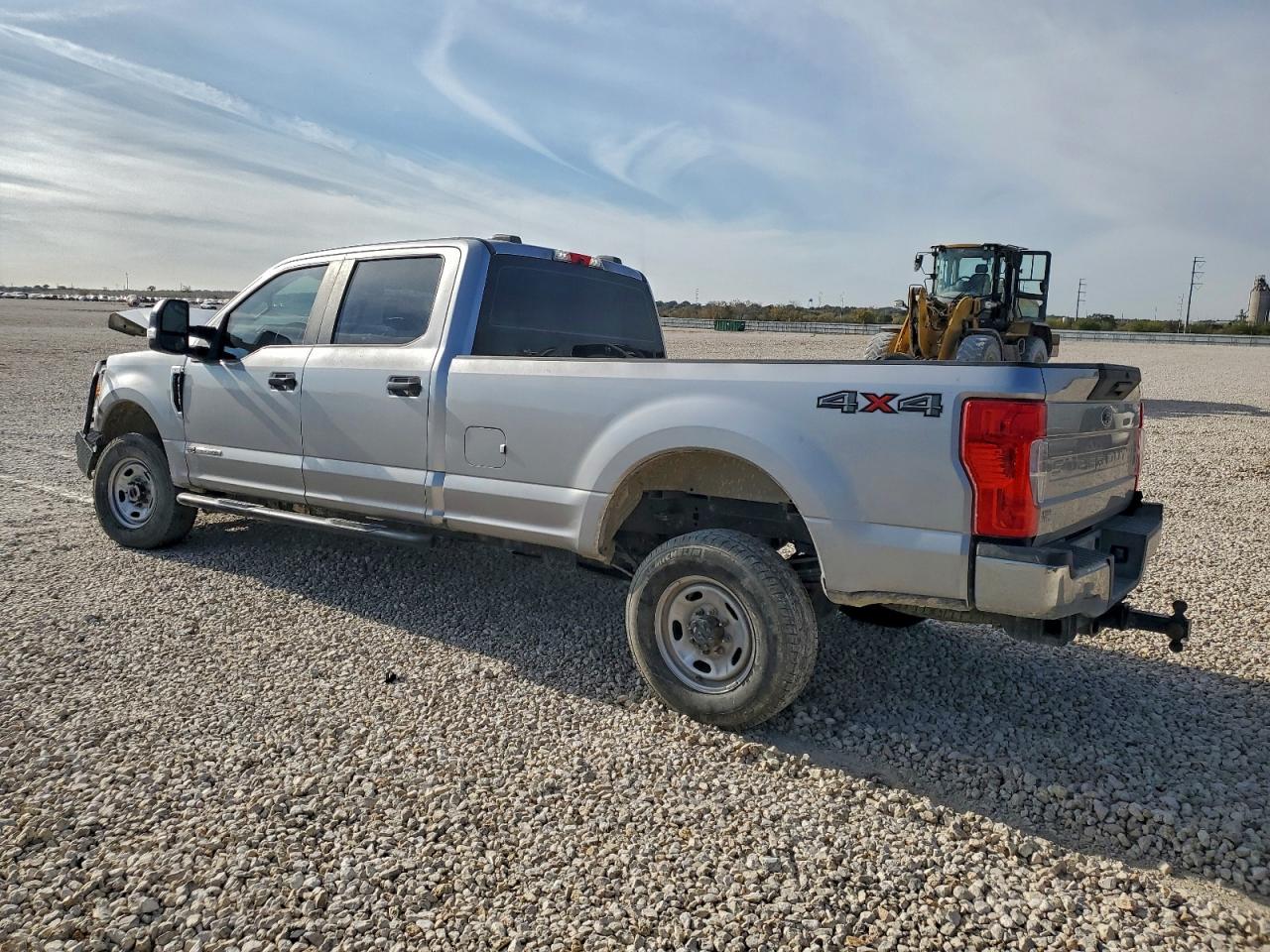 2022 FORD F350 SUPER DUTY photo 2