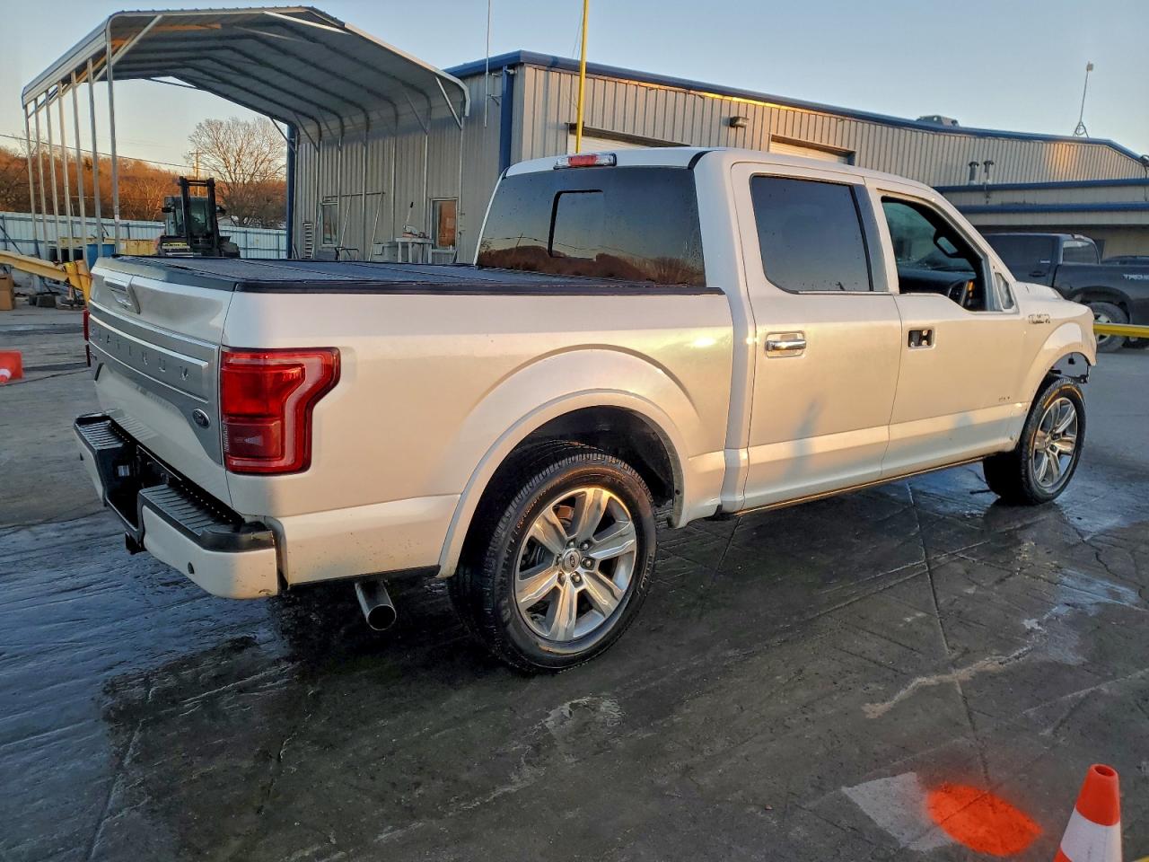 2017 FORD F150 SUPERCREW photo 3