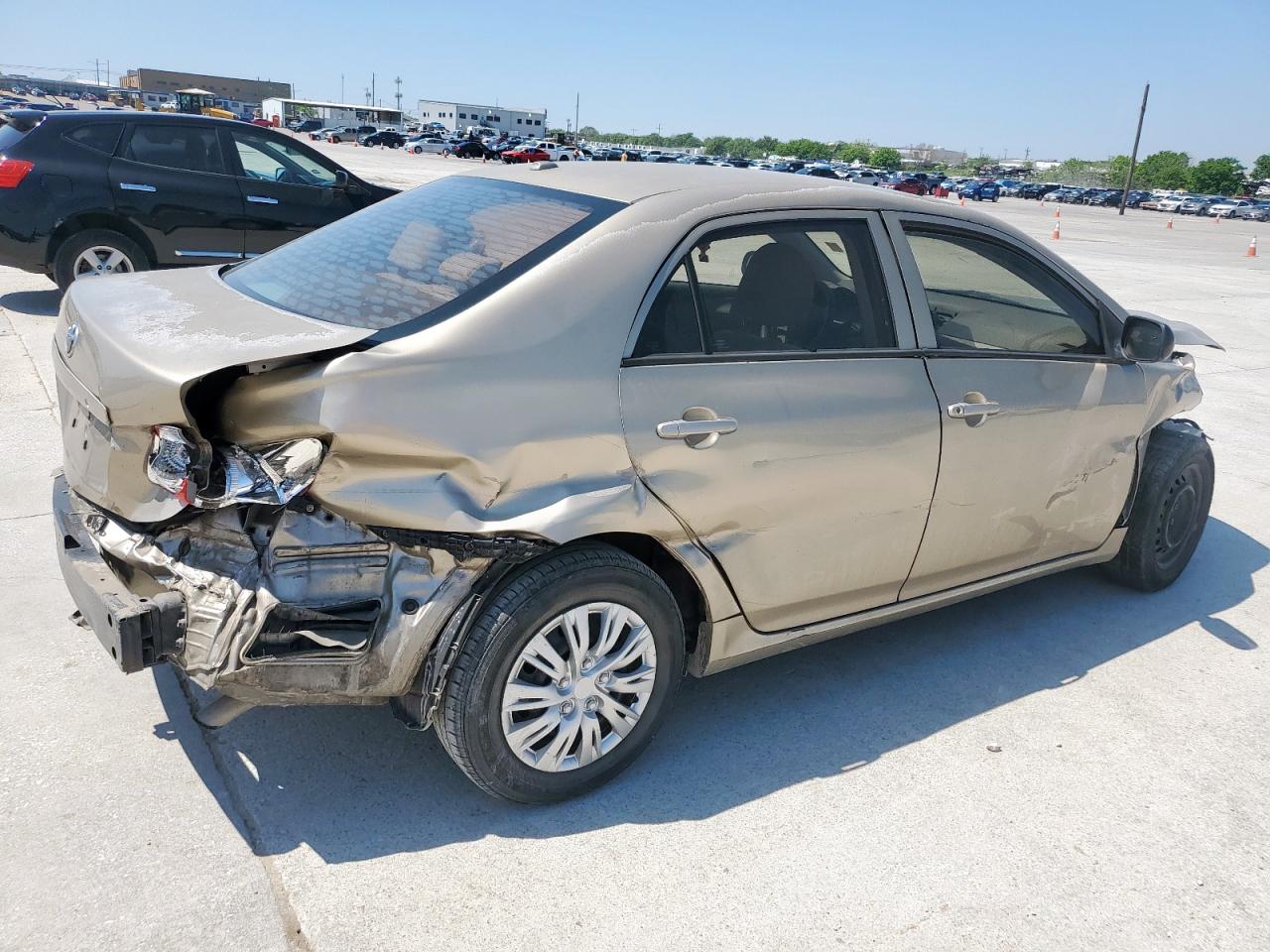 2010 TOYOTA COROLLA BASE photo 3
