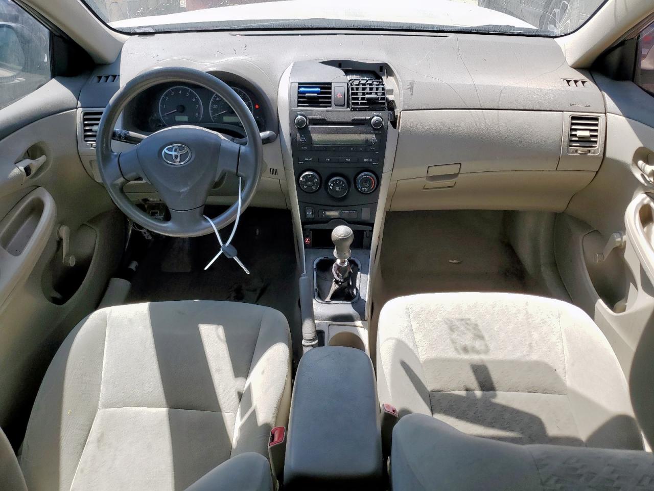 2010 TOYOTA COROLLA BASE photo 8