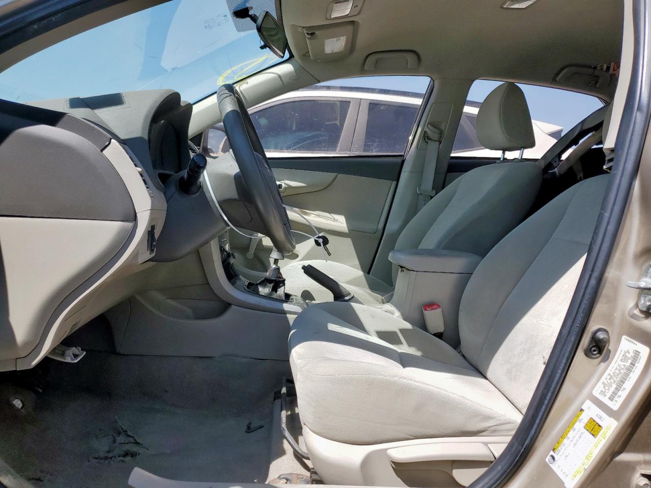 2010 TOYOTA COROLLA BASE photo 7