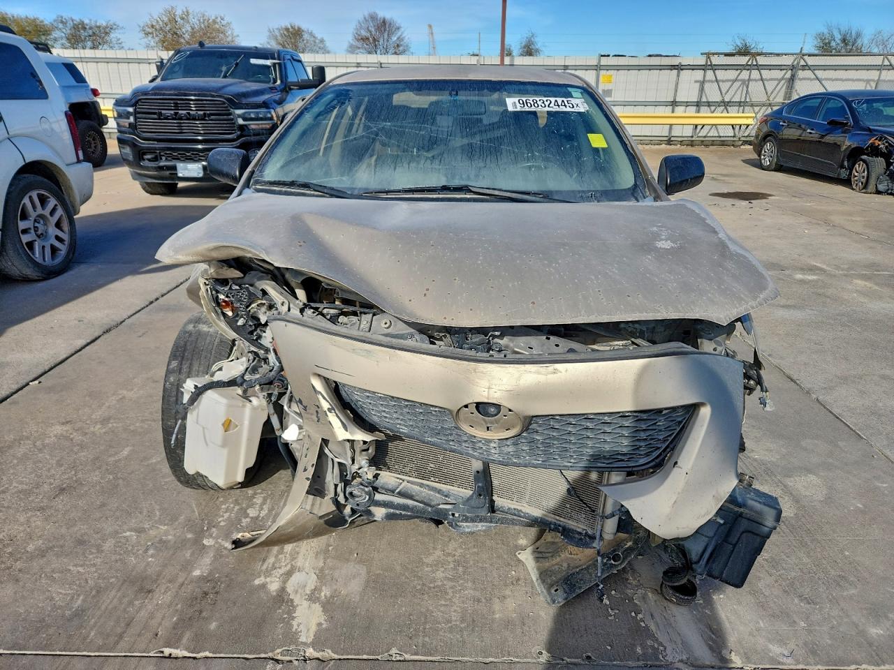 2010 TOYOTA COROLLA BASE photo 5