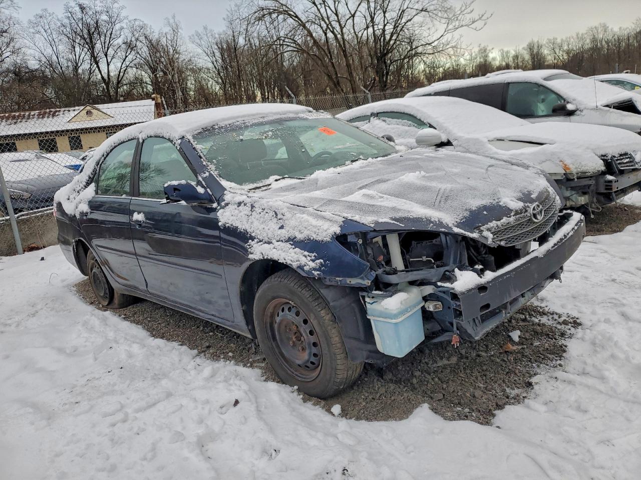 2003 TOYOTA CAMRY LE photo 4