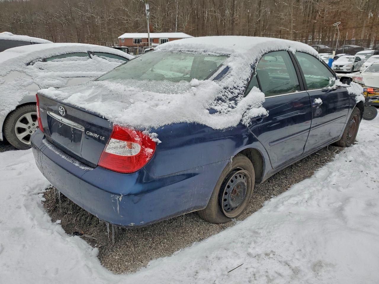 2003 TOYOTA CAMRY LE photo 3