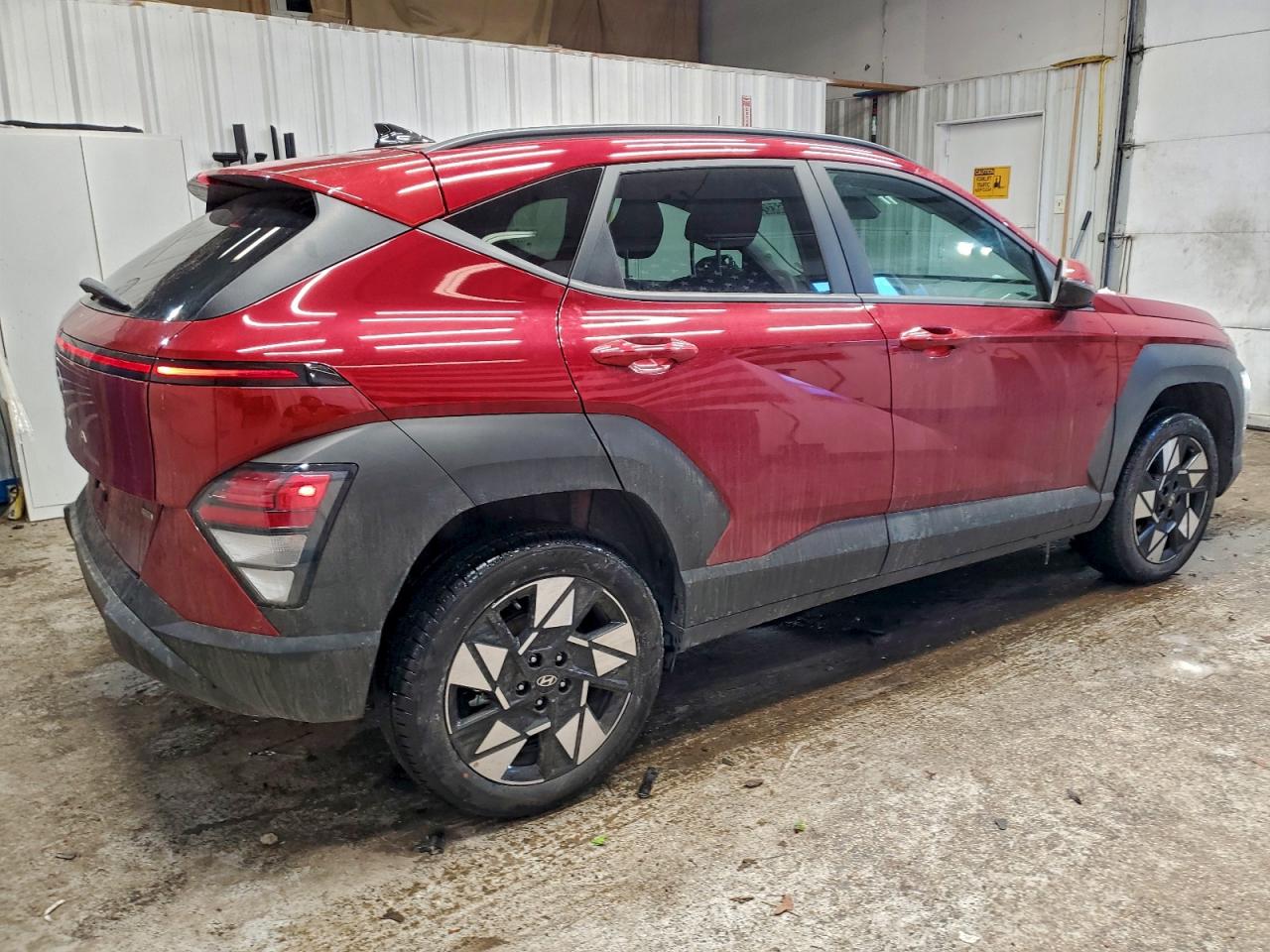 2025 HYUNDAI KONA SEL photo 3