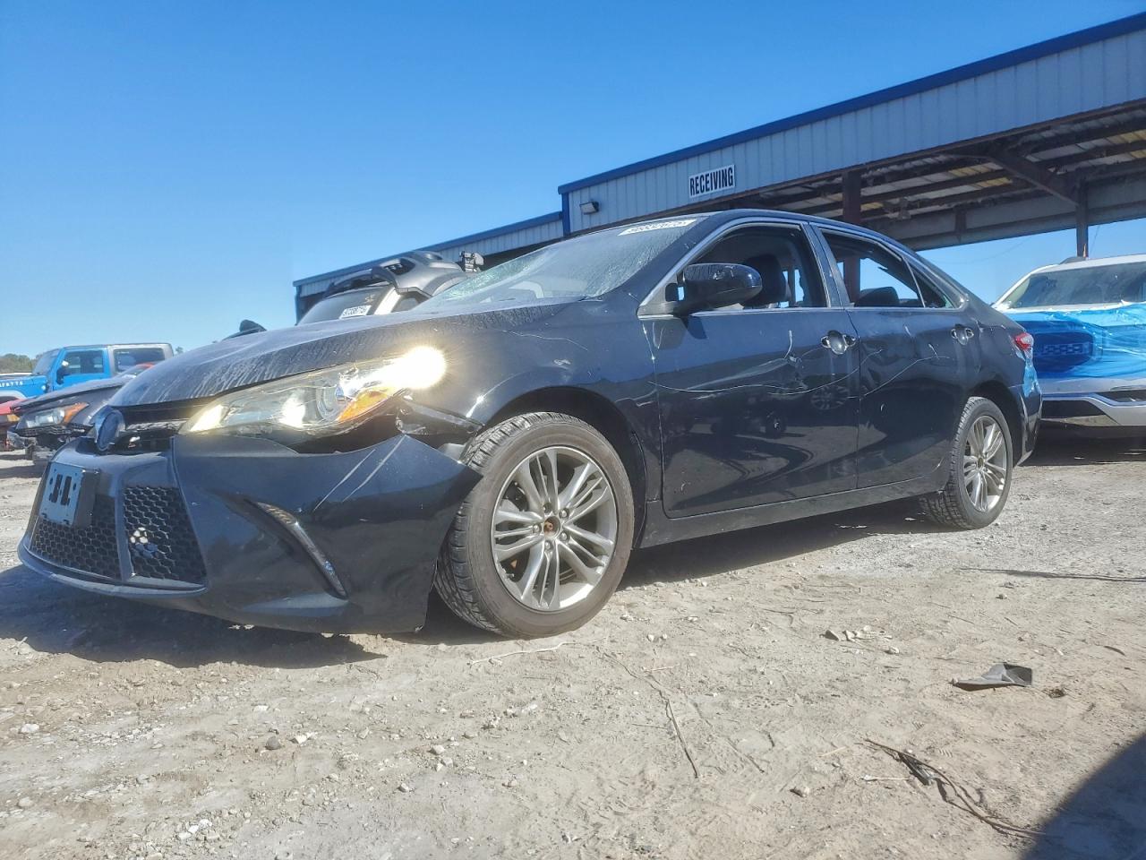 2017 TOYOTA CAMRY