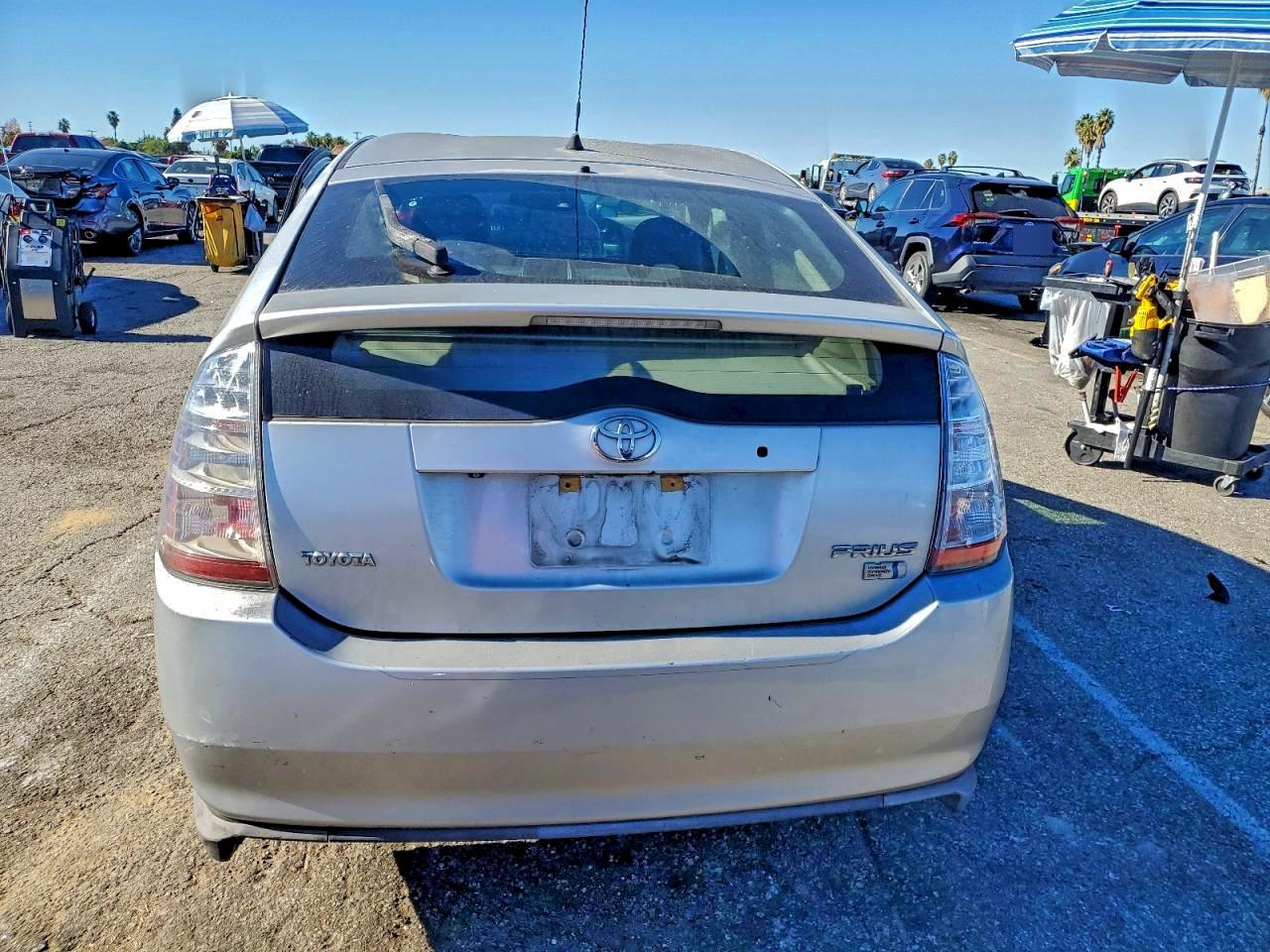 2009 TOYOTA PRIUS photo 6