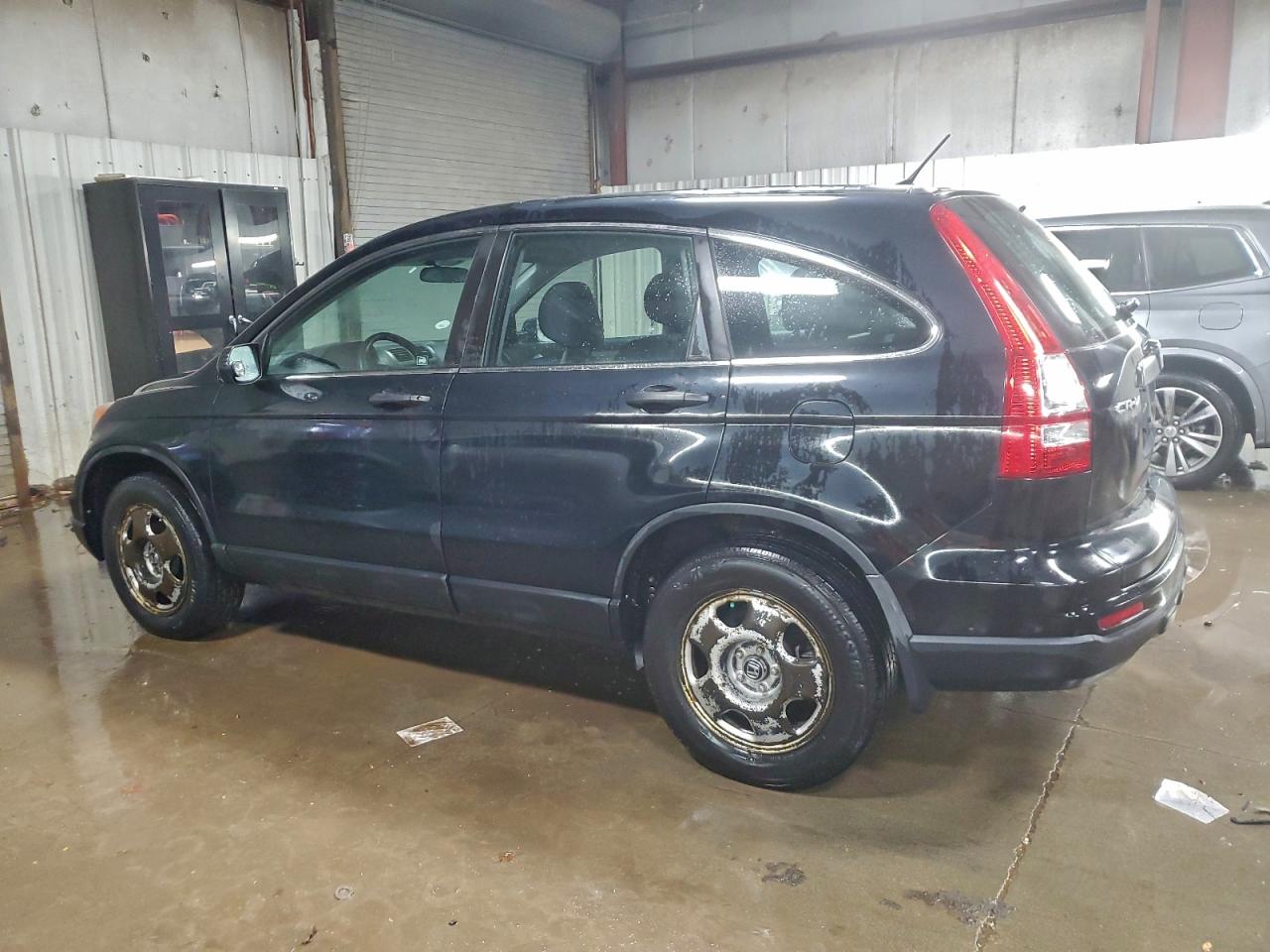 2011 HONDA CR-V LX photo 2