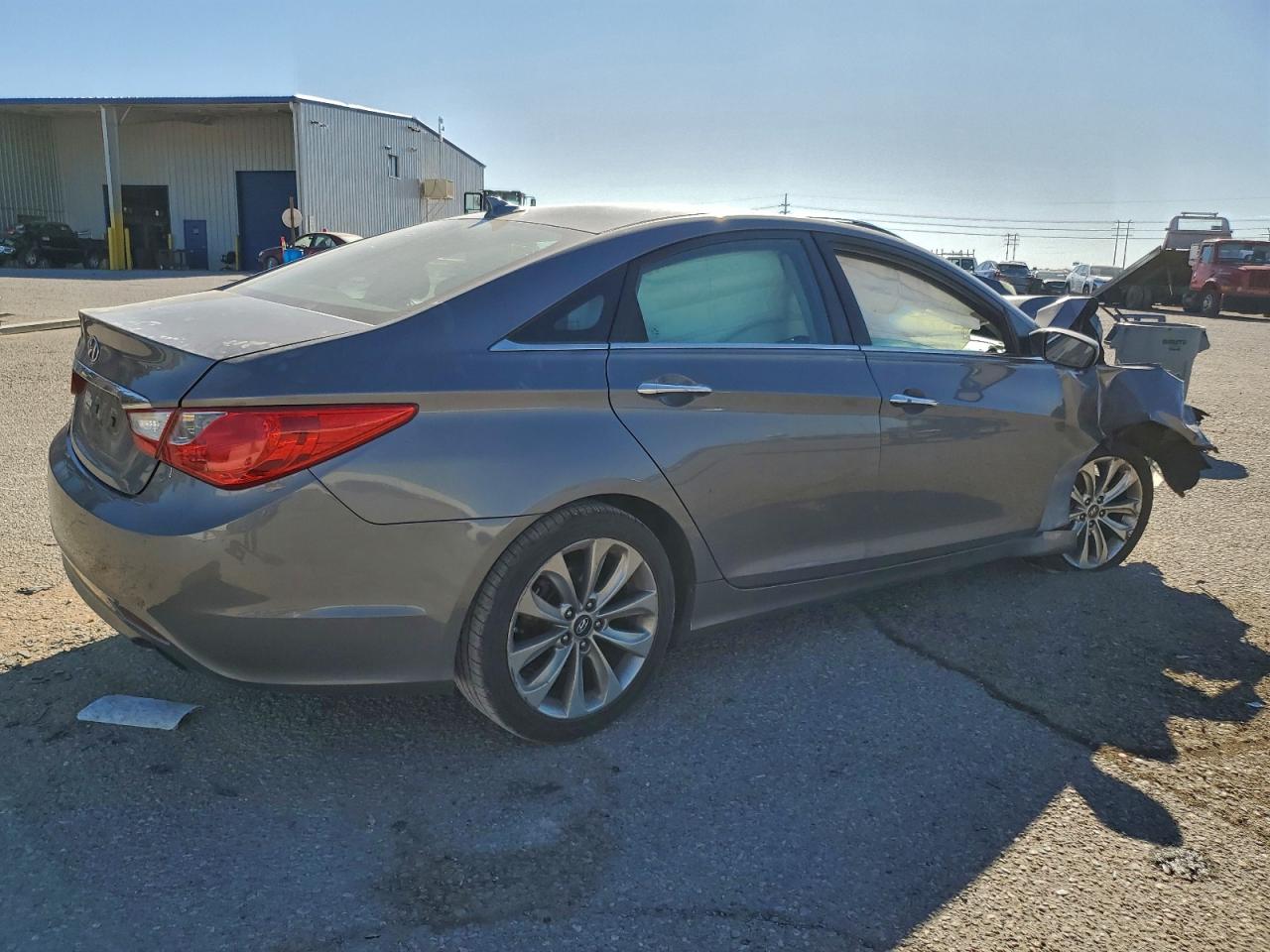 2013 HYUNDAI SONATA SE photo 5