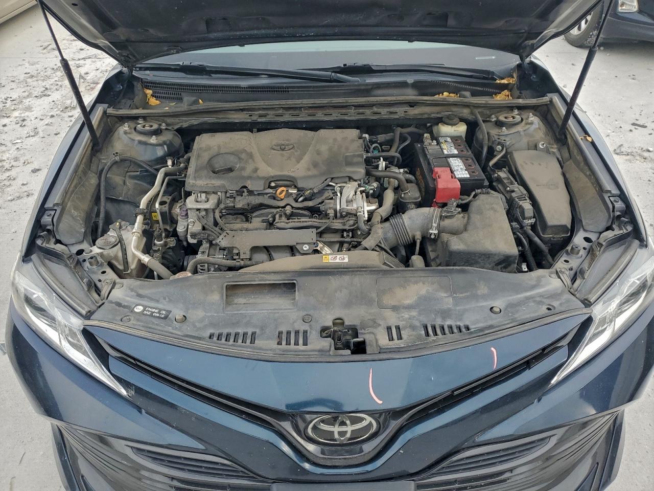 2018 TOYOTA CAMRY L photo 11