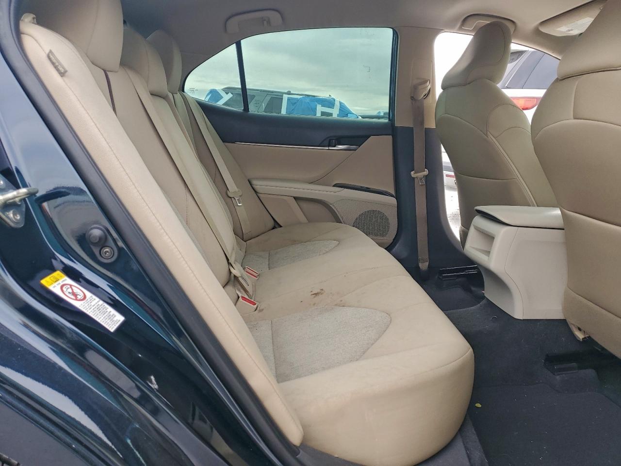 2018 TOYOTA CAMRY L photo 10