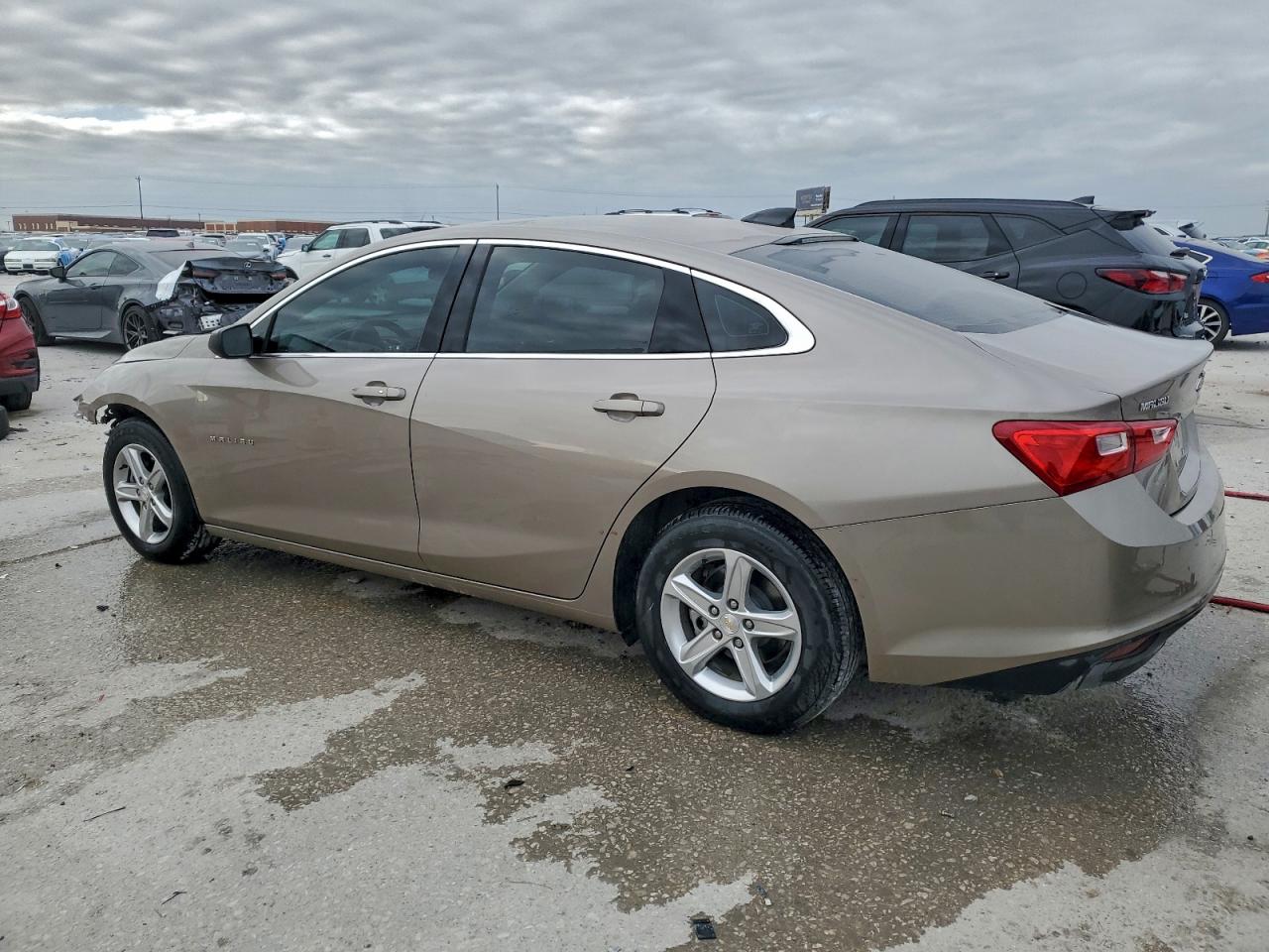 2024 CHEVROLET MALIBU LS photo 2